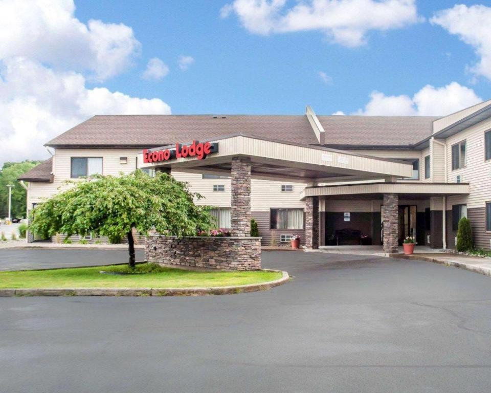 Econo Lodge Ithaca Exteriér fotografie