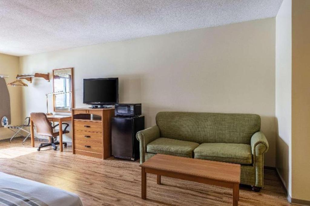 Econo Lodge Ithaca Exteriér fotografie