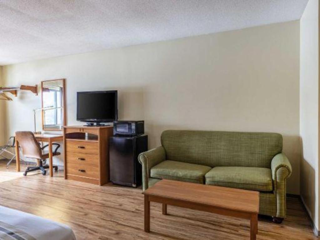Econo Lodge Ithaca Exteriér fotografie