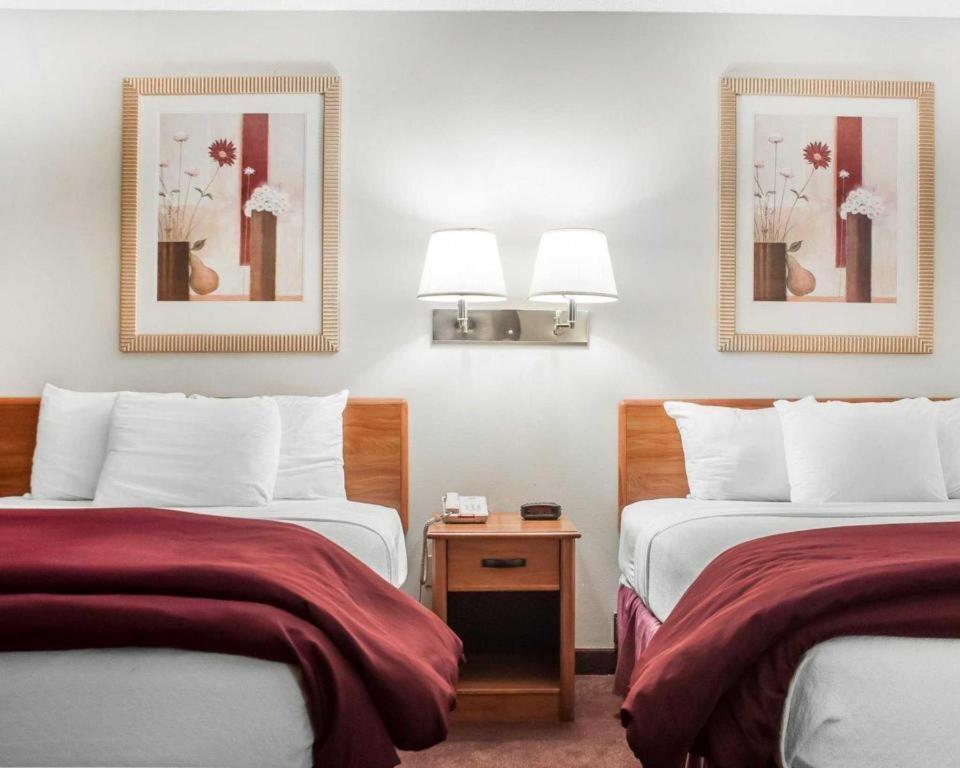 Econo Lodge Ithaca Exteriér fotografie
