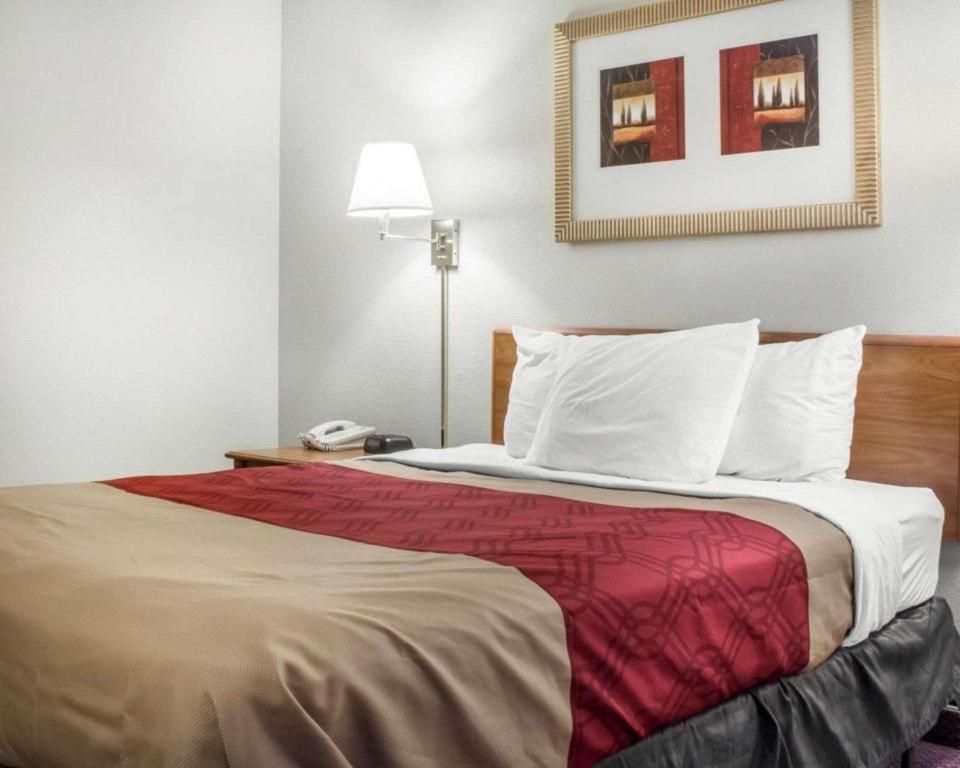 Econo Lodge Ithaca Exteriér fotografie